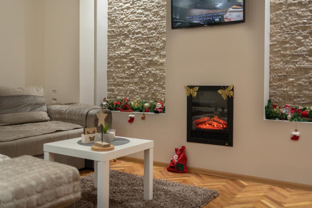 Gold Apartman Vrsac Exteriör bild
